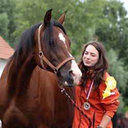 Karolina Pflugova a Karsen 1